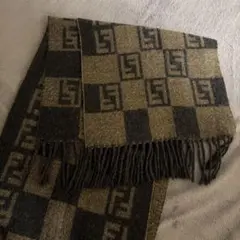 小型わんちゃん様専用 FENDI ブラウン ズッカ柄マフラー - メルカリ