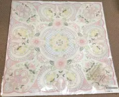 スワトウ　ハンカチ　手刺繍