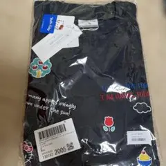 新品ハローキティ刺繍　オーバーサイズ半袖Tシャツ Mサイズ　スミクロ　サンリオ