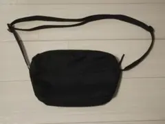 無印良品 撥水 再生ポリエステル 背面ポケッ ト付き ショルダーバッグのサムネイル