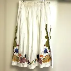 hana様専用出品 todayful 刺繍 パンツ - メルカリ