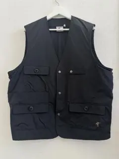 古着 ブラックベスト フロントボタン付き