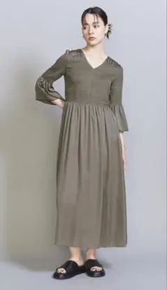 BEAUTY UNITED グレー お呼ばれドレス