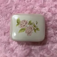 未使用　イマン imane ダイアナローズ　小物入れ　ケース　陶器　可愛い