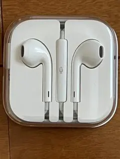 iPhone 純正イアフォン　Apple EarPods ホワイト