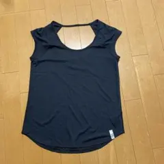 アンダーアーマータンクトップSM