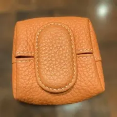 オレンジ色 コインケース ボタン付き