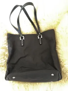 フェラガモ　トートバッグ