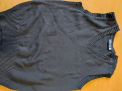 ダークグレー Vネック ニットベスト