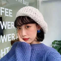 新品未使用　クリーム色 編み込みニットベレー帽