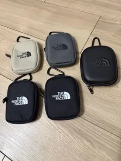 【値下げ】THE NORTH FACE 小銭入れ カラビナ付き 5点セットのサムネイル