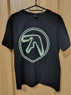 美品★APHEX TWIN★公式★蓄光ロゴTシャツ★Sサイズ