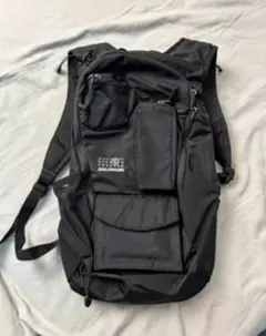 黒いバックパック