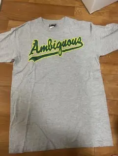 Ambiguous ロゴ Tシャツ グレー
