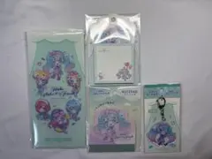 初音ミク　文房具セット メモ帳・付箋・キーホルダー　マスクケース