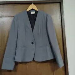 EMMAJAMESグレー ノーカラー スーツジャケット 11号値下げしました!