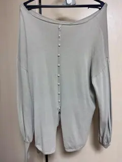 COLLAGE GALLARDAGALANTEバックパールカットソー　グレーのサムネイル