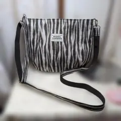 ゼブラ柄 ハンドメイド ショルダーバッグ