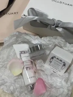 JILL STUART ハンドクリーム リップバーム セット