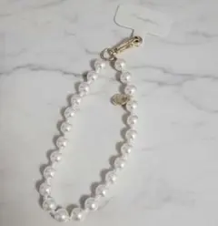 Item thumbnail for item 1aa715e1-f597-4f9f-98f2-0005eba66a7b