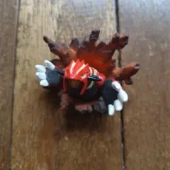 ポケットモンスター　ゲンシグラードン　フィギュア
