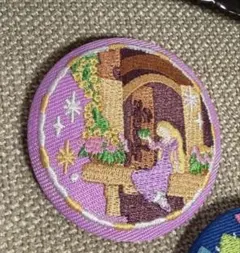 ディズニー刺繍缶バッジ　第2弾　ラプンツェル