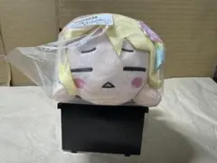 大沢瑠璃乃　寝そべり　充電切れVer