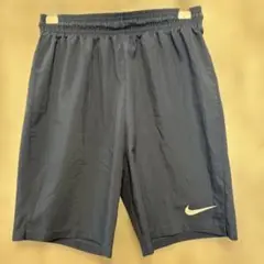 Nike ショーツ ブラックネイビー　サイズ150-160 ジュニアLサイズ