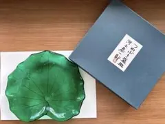 【さーちゃん プロフィールご確認下さい】様専用 葉っぱ型ガラス皿 緑色