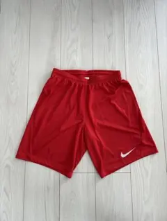 し*い様 Nike レッド ハーフパンツ S