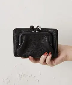 牛革がま口折り財布