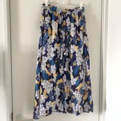 Kahiko カヒコ　ハイビスカス柄ハワイアンロングスカート　シェル付きのサムネイル
