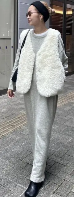 ニコアンド メイクスタッフerinko大人なセットプルオーバー - メルカリ