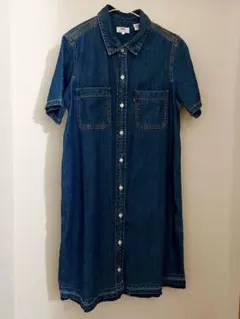 Levi's 定番 ひざ丈ワンピース 半袖　 裾はカットオフのデザイン Ｓサイズのサムネイル