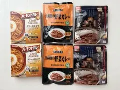 しゅん様専用☆ハウス バーモントカレー・18種の野菜カレー・華味鳥チキンカレーのサムネイル