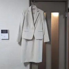 クリーム色 ワンピーススーツ ジャケットセット