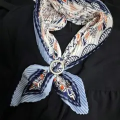 プリーツスカーフ