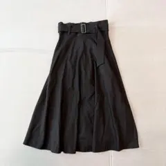 【アパートバイローリーズ】ベルト付きフレアスカート （M)ロング丈 シンプル
