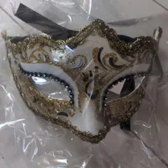 Item thumbnail for item d65bc4b1-c409-4ef3-9d45-88eac434009c