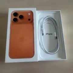 iPhone17proコズミックオレンジ箱、typeCケーブル セット