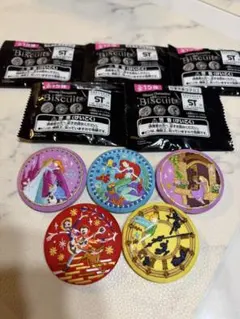 2026年最新】Disney Characters 刺繍缶バッジビスケット2の人気