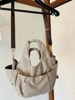 ベージュ ハンドバッグ ショルダーバッグのサムネイル