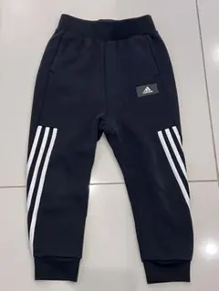 adidas 3本ライン ブラックジャージパンツ 120cm