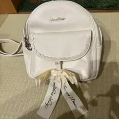 ホワイトリボン付き合成皮革ミニリュック