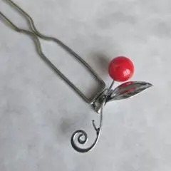 セミアンティーク　赤　玉　簪　かんざし　珊瑚カラー　ゆ1　着物　浴衣　骨董　昭和