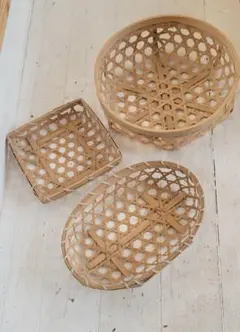 Item thumbnail for item 3a547ff6-613b-49a3-bb0a-3de74e868487