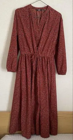 す*め様 ユニクロ　花柄ワンピース