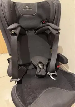 送料込みISOFIX対応　AILEBEBE ブラック チャイルドシート