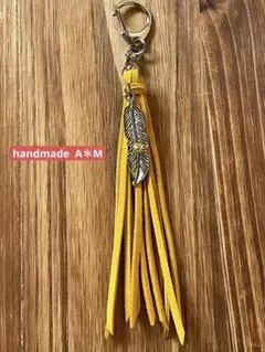 タッセルキーホルダー