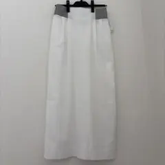ユナイテッドアローズホワイトロングスカートナイロン生地フリーサイズ　M・L 新品のサムネイル